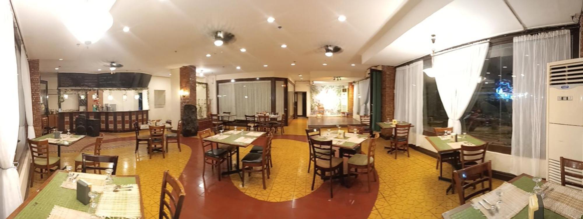 Coron Gateway Hotel & Suites Экстерьер фото