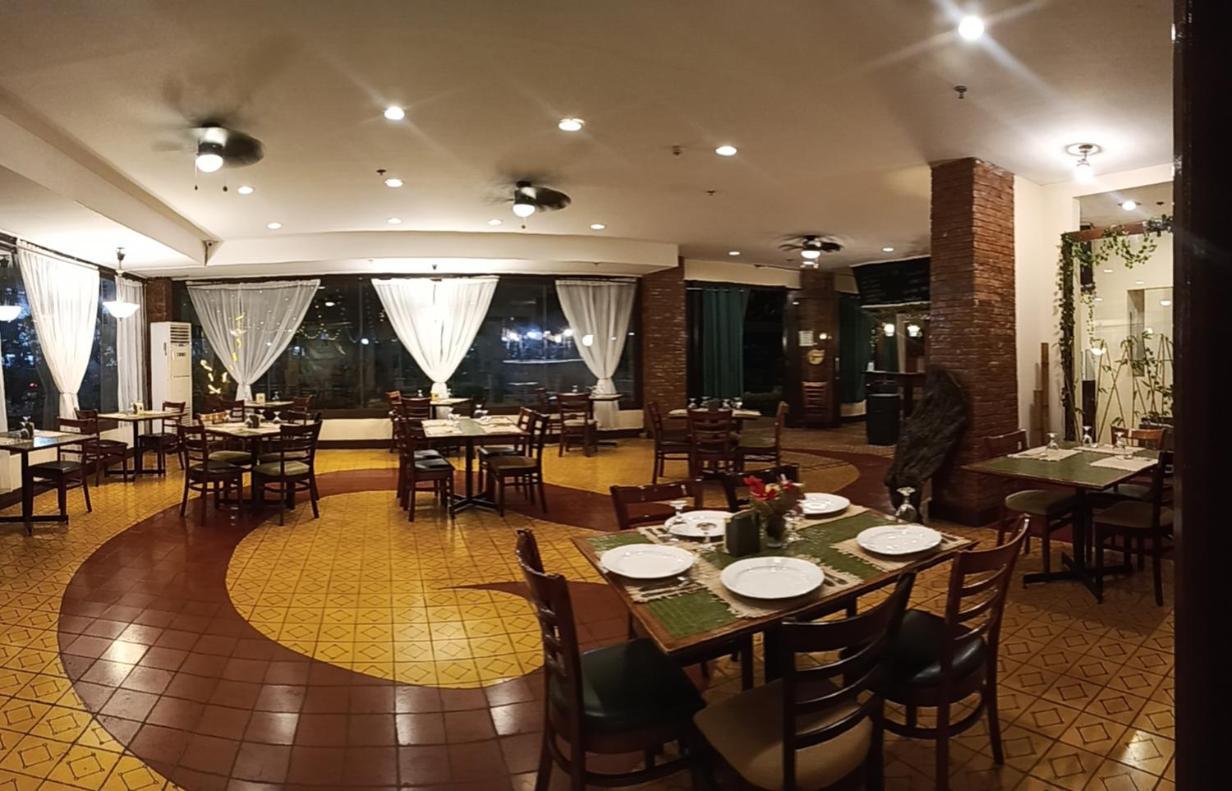Coron Gateway Hotel & Suites Экстерьер фото